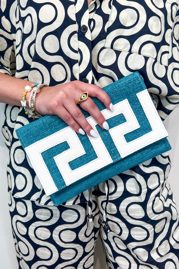 Ikarus Clutch in Teal