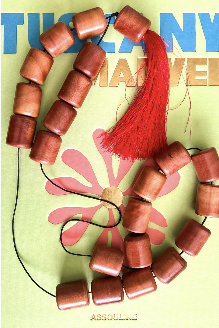 Karyes Komboloi sold by Greek brand, Selini.