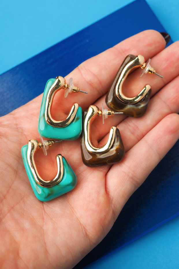 Selini Classic. Summer Staple Earring. Vibrant Setting. Brass Plated. 