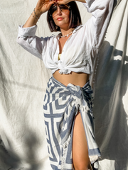 Meandros Beach Towel in Navy